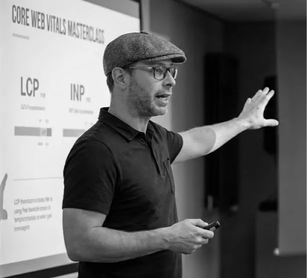 Arjen Karel delivering Core Web Vitals training